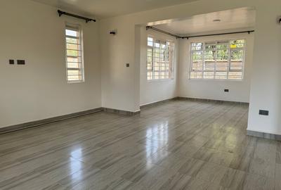4 Bed Townhouse with En Suite in Kamangu