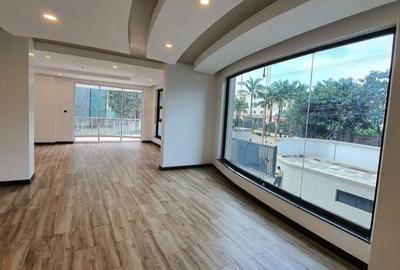 4 Bed Apartment with En Suite in General Mathenge - 2