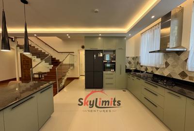 Serviced 2 Bed Apartment with En Suite in Gigiri - 4