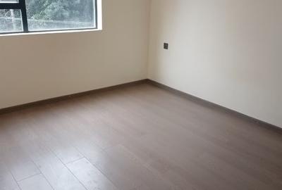 3 Bed Apartment with Gym in Kilimani - 3