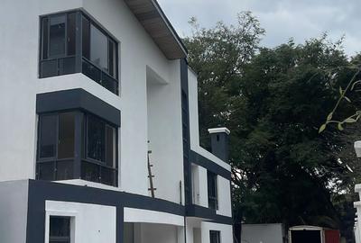 5 Bed House with En Suite at Lavington Owashika Road. - 4