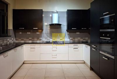 3 Bed Apartment with Lift in Parklands
