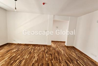 4 Bed Apartment with En Suite in Rosslyn - 3