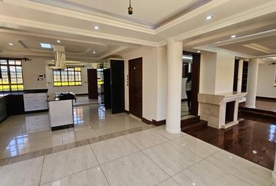 5 Bed House with En Suite in Runda - 4