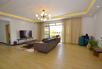 3 Bed Apartment with En Suite in Lavington