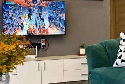 2 Bed Apartment with En Suite in Lavington - 3