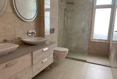 Serviced 3 Bed Apartment with En Suite in Westlands Area
