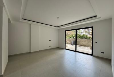 2 Bed Apartment with En Suite in Brookside - 2