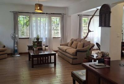3 Bed Townhouse with En Suite in Westlands Area - 4