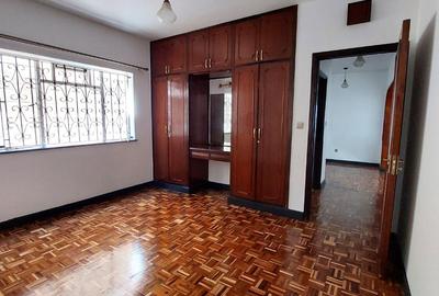 4 Bed Townhouse with En Suite in Westlands Area