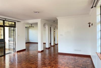 4 Bed Apartment with En Suite in Lavington - 4