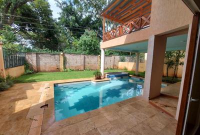 5 Bed Townhouse with En Suite at Lavington