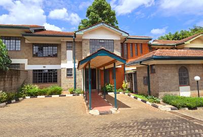 4 Bed Townhouse with En Suite at Lavington James Gichuru - 4