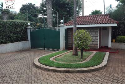 6 Bed House with En Suite at Old Runda