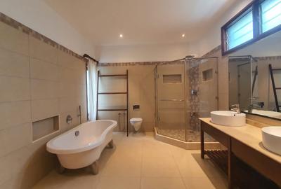 Furnished 3 Bed Apartment with En Suite at Ar156