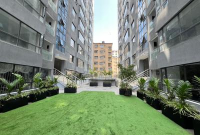 1 Bed Apartment with En Suite in Lavington - 2