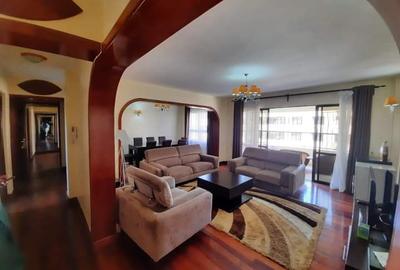 3 Bed Apartment with En Suite in Lavington