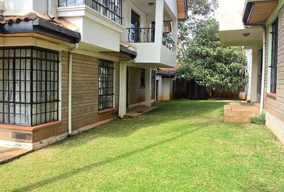 5 Bed Townhouse with En Suite at Lavington Green - 4