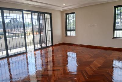 6 Bed House with En Suite at - 4