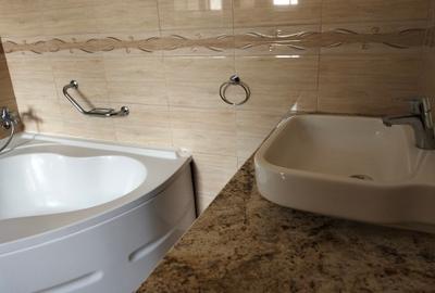 4 Bed Townhouse with En Suite in Westlands Area