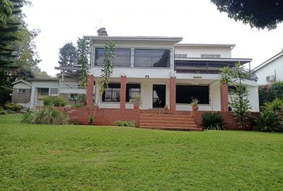 5 Bed House with En Suite in Gigiri