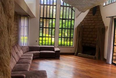 5 Bed House with En Suite at Nyari Estate