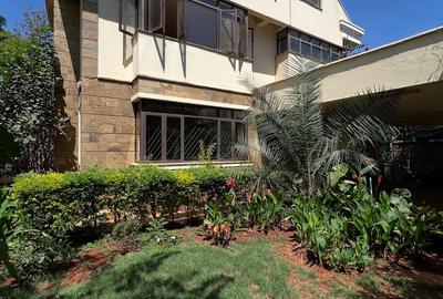 4 Bed Townhouse with En Suite in Lavington - 3