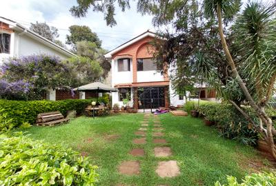 6 Bed Townhouse with En Suite at Algeyo Marakwet Close - 3