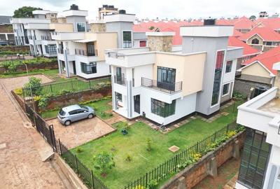 5 Bed Townhouse with En Suite at Kangundo Kagundo Road