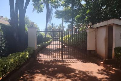 Commercial Property with Service Charge Included in Gigiri - 3