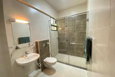 Furnished 2 Bed Apartment with En Suite in Kilimani - 4