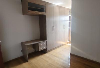 4 Bed Apartment with En Suite in Lavington - 2