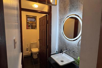 Serviced 3 Bed Apartment with En Suite in Kilimani