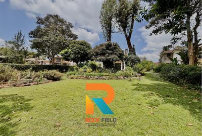 4 Bed Townhouse with En Suite in Rosslyn - 3