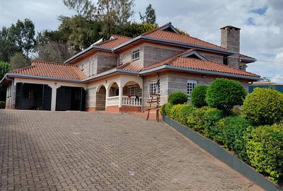 5 Bed House with En Suite in Nyari - 2