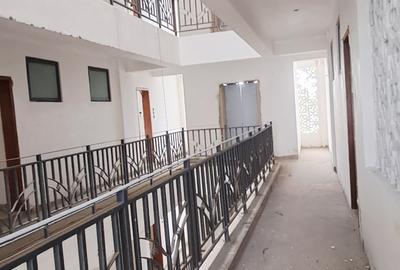 1 Bed Apartment with En Suite at Shanzu - 4