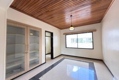 4 Bed Apartment with En Suite at Westlands - 4