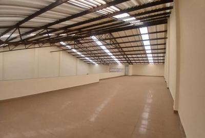 7,199 ft² Warehouse with Parking in Ruaraka - 3