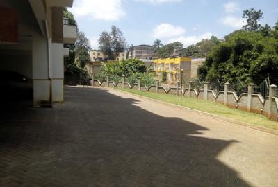 3 Bed Apartment with En Suite at Riverside Drive