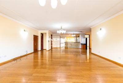3 Bed Apartment with En Suite in Parklands