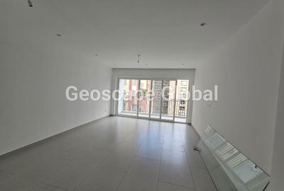 2 Bed Apartment with En Suite in Westlands Area