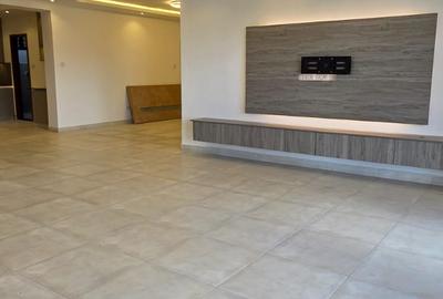 4 Bed Apartment with En Suite at Parklands