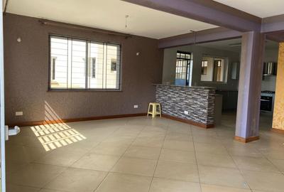 4 Bed Apartment with En Suite in Parklands