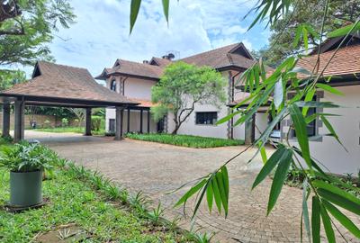 5 Bed Villa with En Suite at Un Avenue - 4