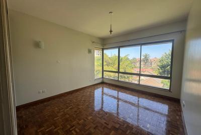 3 Bed Apartment with En Suite in Kileleshwa - 2