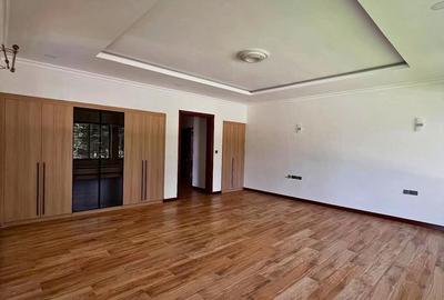 4 Bed House with En Suite in Karen