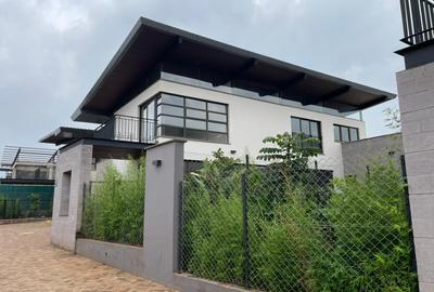 3 Bed Villa with En Suite in Kiambu Road - 4