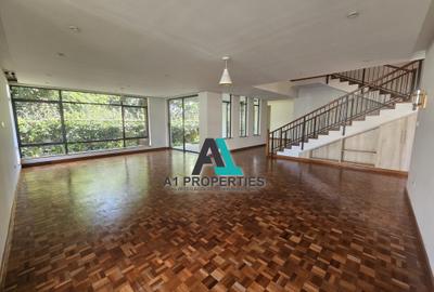 5 Bed Townhouse with En Suite in Lavington - 4