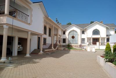 5 Bed House with En Suite at Mutero Road