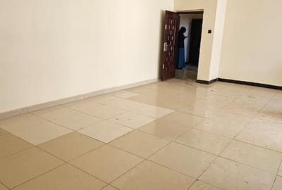 3 Bed Apartment with En Suite in Lavington - 2